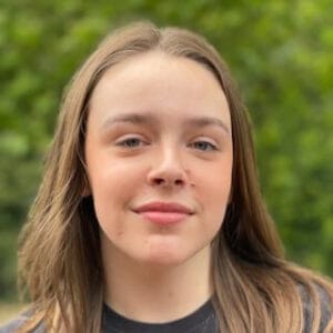 Hollie Earle